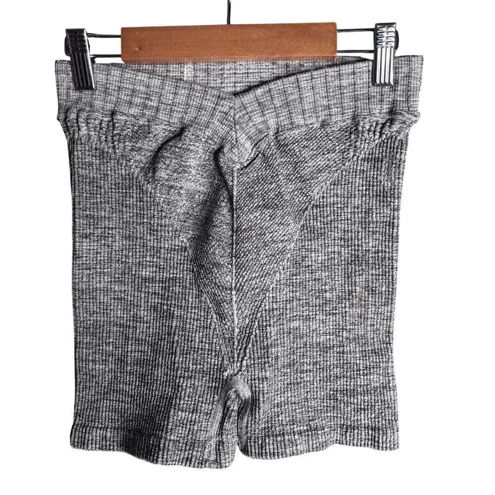 Free People Movement Arrondi Short Grey Size M/L